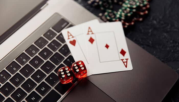 Advanced tips and strategies for playing live Blackjack